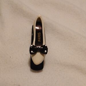 Black and White Shoe Barette